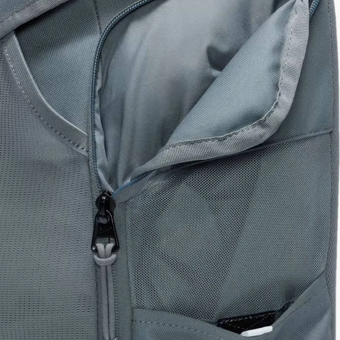 NIKE ACADEMY TEAM BACKPACK 30L COOL GREY