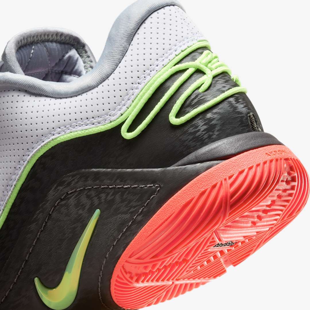 NIKE LEBRON 22 EP CROWN JEWEL