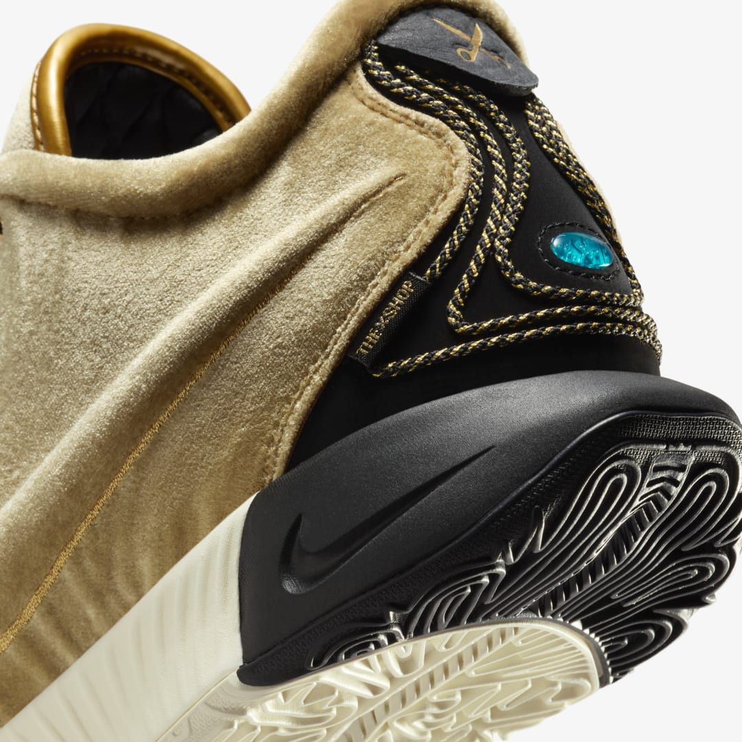 THE SHOP X NIKE LEBRON XXI EP NOBILITY
