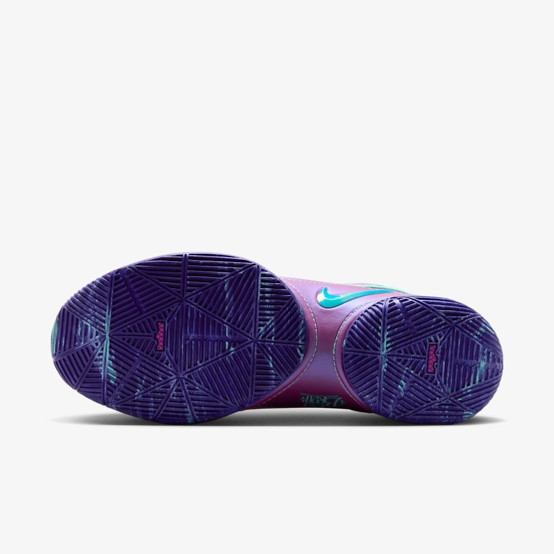 NIKE LEBRON 22 EP FROZEN GRAPES SPLIT